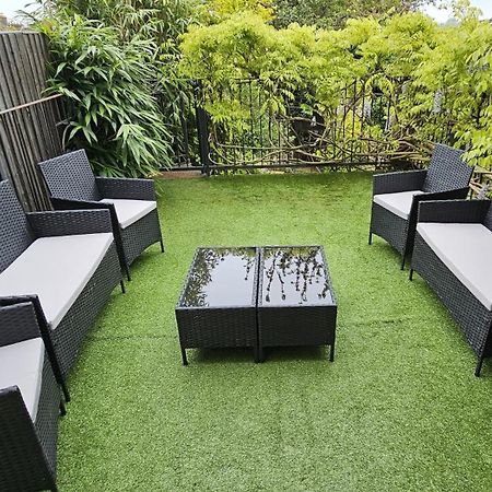 The Hive 4 Bed House Pool Table Air-Con Villa Maidstone Luaran gambar