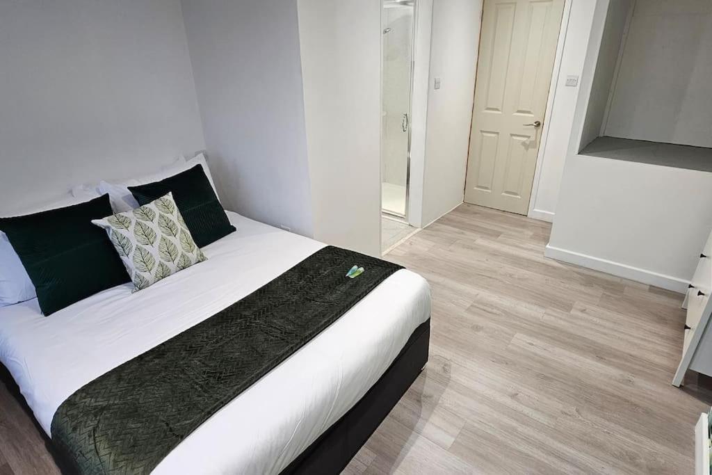 The Hive 4 Bed House Pool Table Air-Con Villa Maidstone Luaran gambar