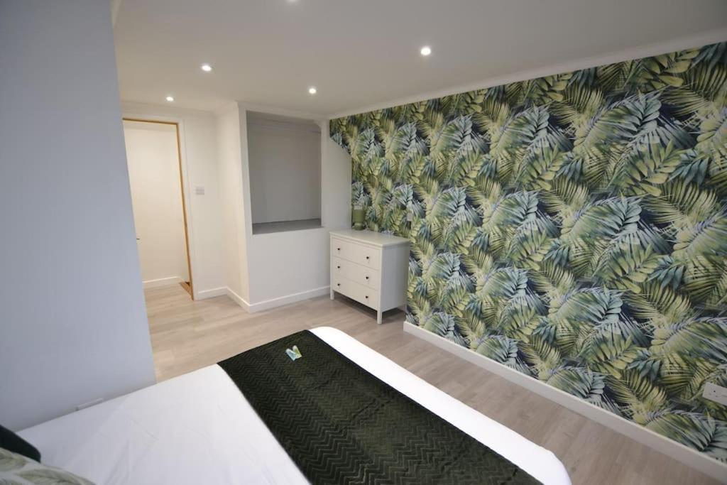 The Hive 4 Bed House Pool Table Air-Con Villa Maidstone Luaran gambar
