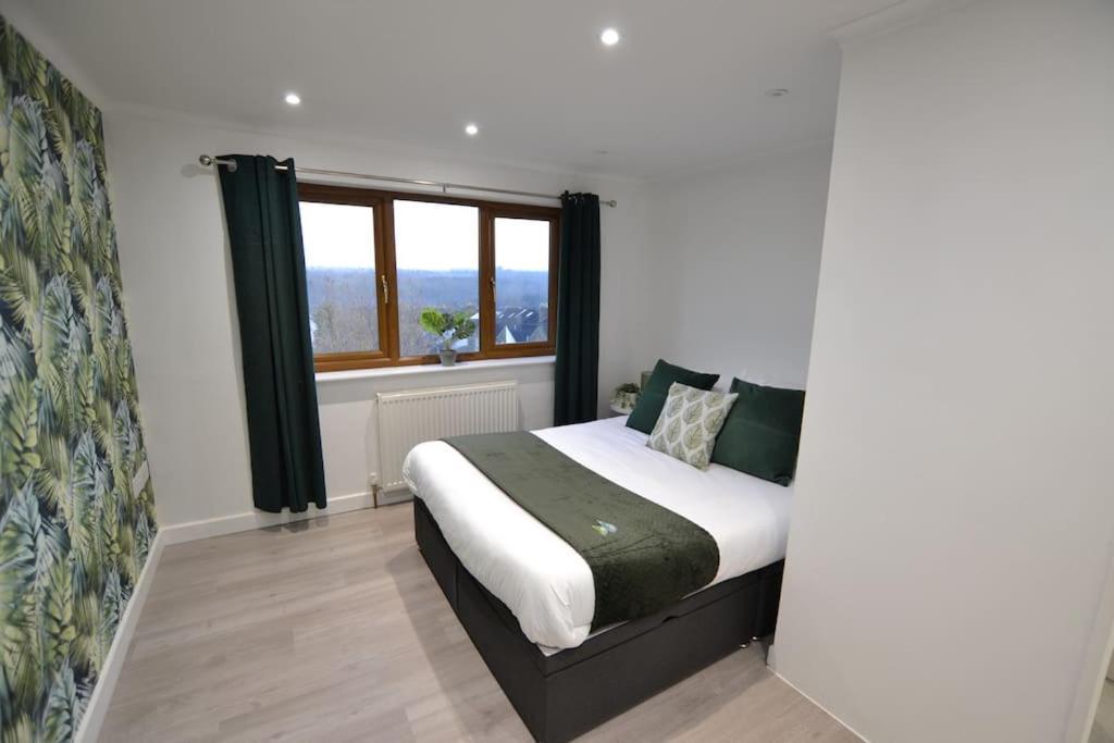 The Hive 4 Bed House Pool Table Air-Con Villa Maidstone Luaran gambar