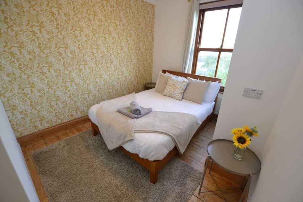 The Hive 4 Bed House Pool Table Air-Con Villa Maidstone Luaran gambar