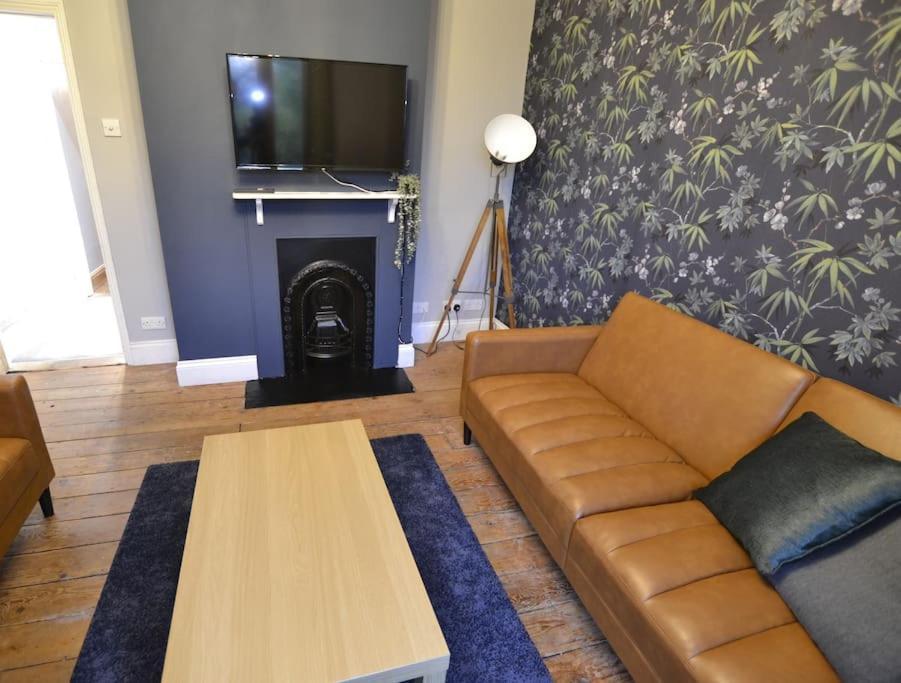 The Hive 4 Bed House Pool Table Air-Con Villa Maidstone Luaran gambar